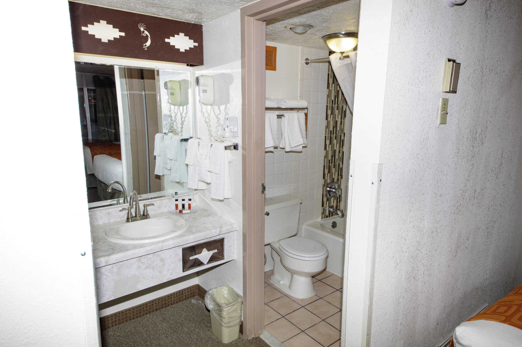 Gallup HoJo Site Image 444